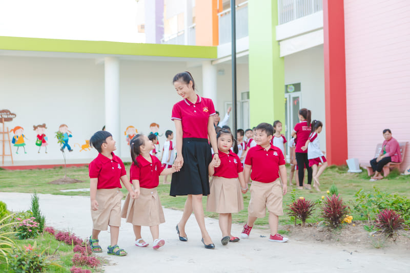 đại học sư phạm tphcm tuyển sinh cao đẳng mầm non hệ vừa học vừa làm